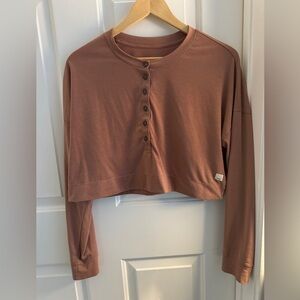 Vuori Long Sleeve Cropped Henley